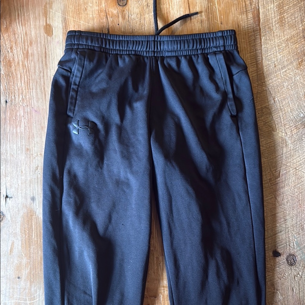 Under Armour Men's Black Jogger Pants